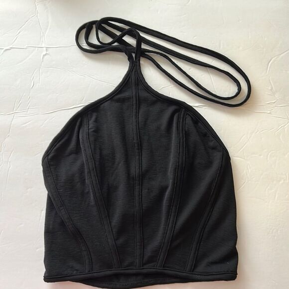URBAN OUTFITTERS Size X-Small Black Cropped Stretch Knit Halter Top Truly Madly - Picture 2 of 7